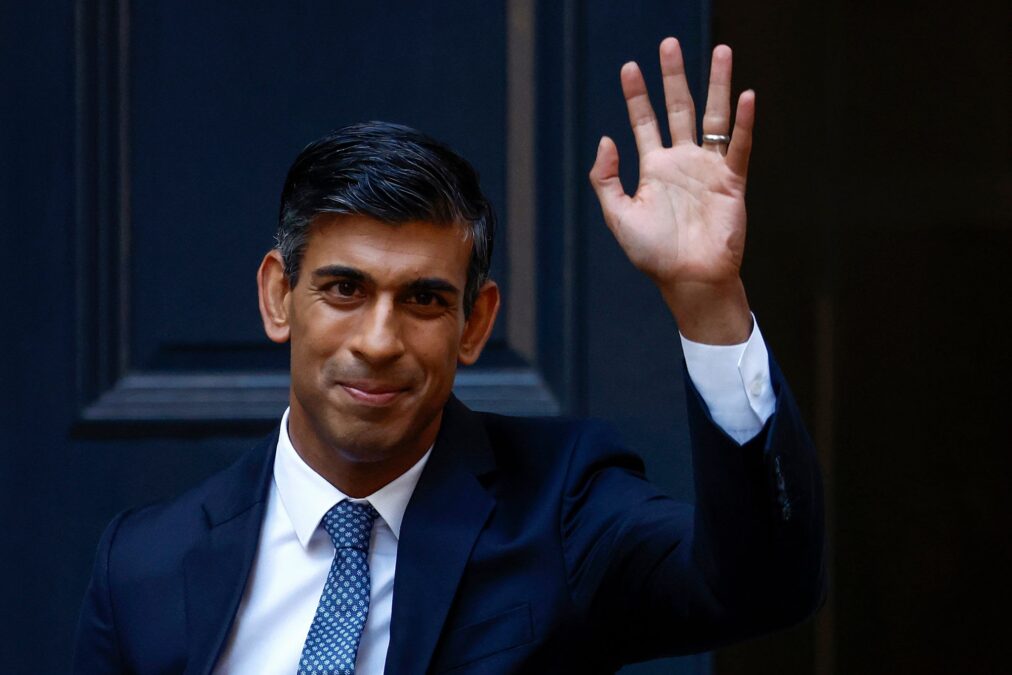 New Voices, New Choices: Immigrant Voters Ready to Shape Britain's Future 1 New Voices, New Choices: Immigrant Voters Ready to Shape Britain's Future