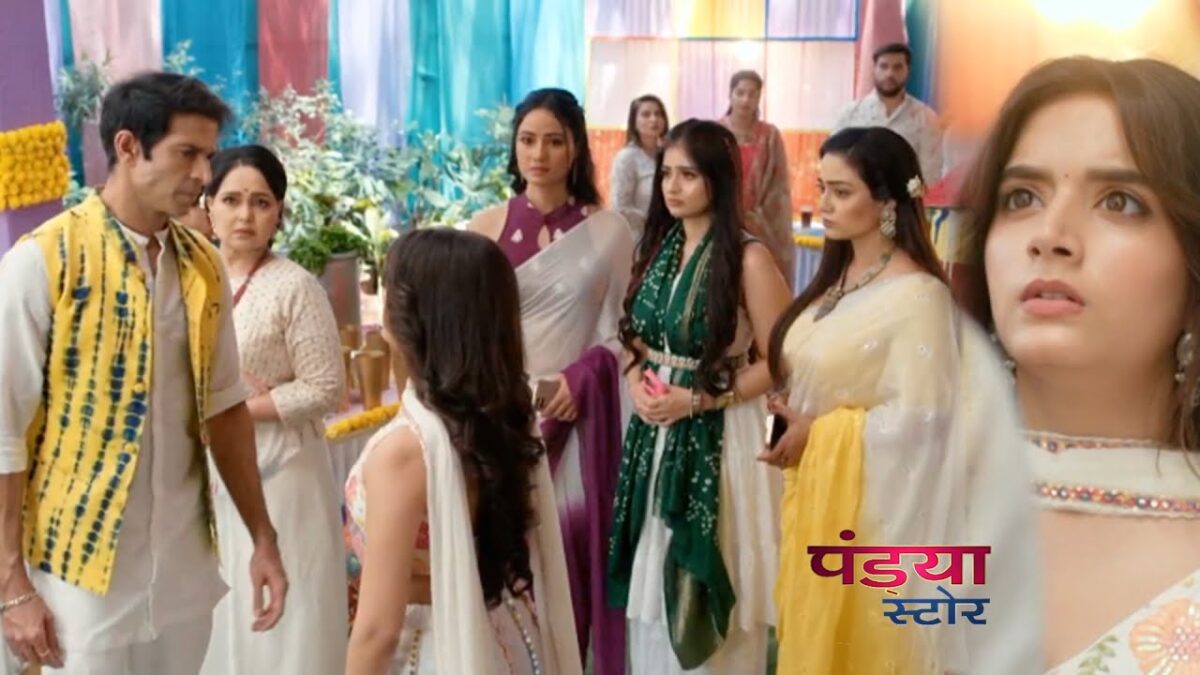 Pandya Store written Update: In the latest episode of "Pandya Store," aired on September 13, 2024, viewers were immersed in a whirlwind of emotions, drama, and unexpected revelations. 1 Pandya Store written Update: In the latest episode of "Pandya Store," aired on September 13, 2024, viewers were immersed in a whirlwind of emotions, drama, and unexpected revelations.