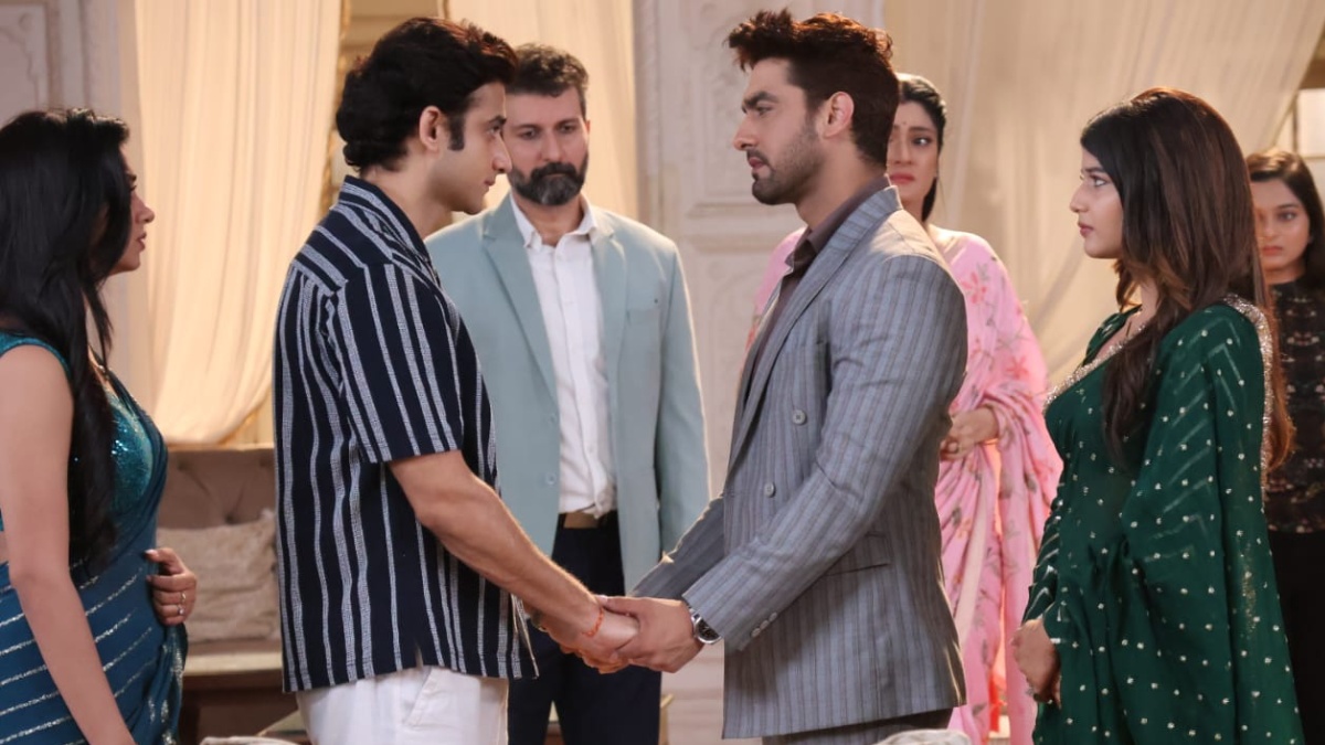Yrkkh Written Update: In the latest episode of "Yeh Rishta Kya Kehlata Hai," which aired on October 14, 2024, the storyline takes a dramatic turn as Abhira navigates through personal and professional challenges. 1 Yrkkh Written Update: In the latest episode of "Yeh Rishta Kya Kehlata Hai," which aired on October 14, 2024, the storyline takes a dramatic turn as Abhira navigates through personal and professional challenges.